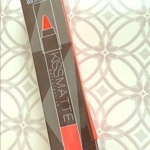 DNM Beauty Kiss Proof lipstick